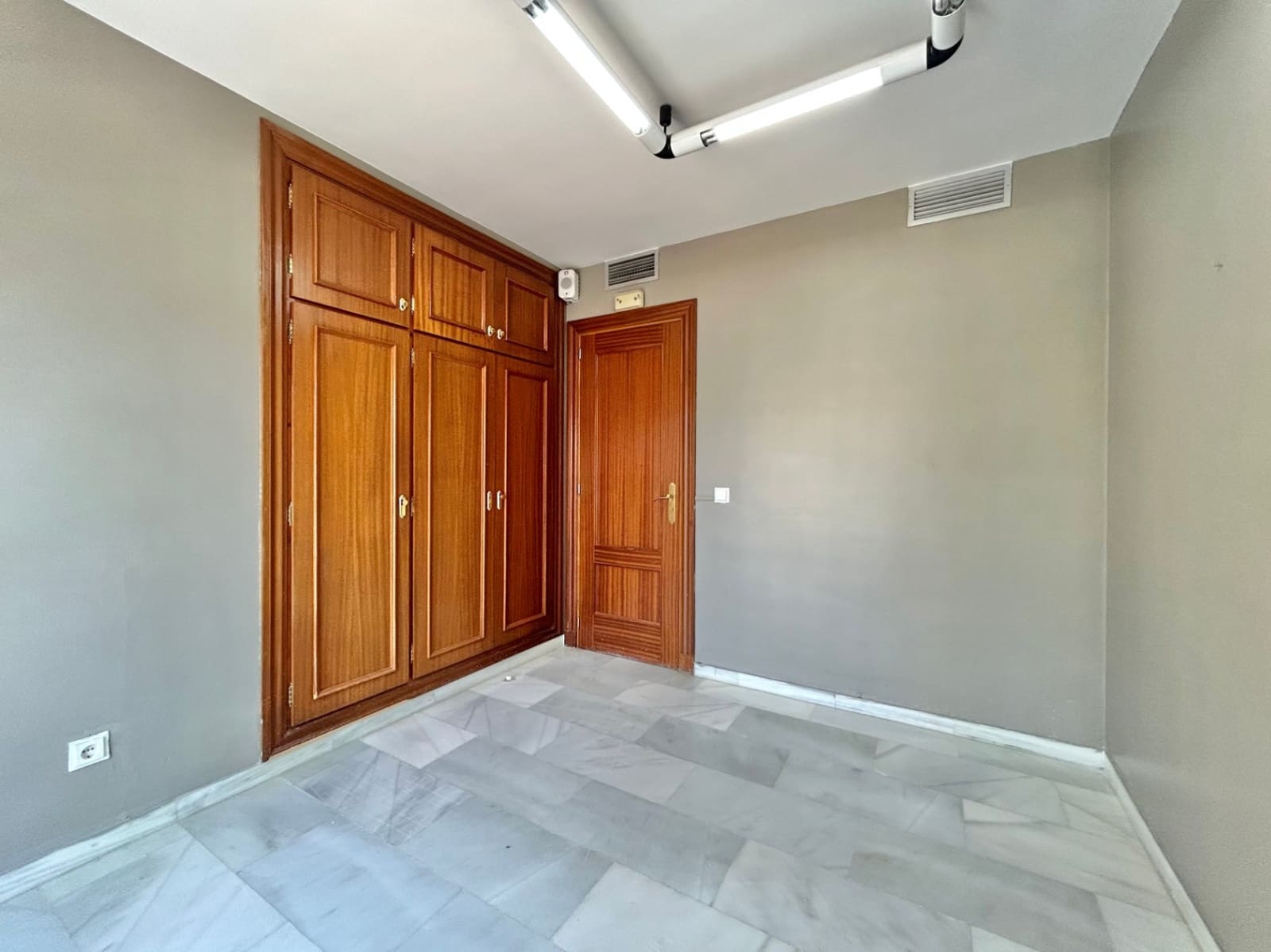 3 Zimmer Apartment zu verkaufen in Malaga Stadt - 360.000 € (Ref: 9879922)