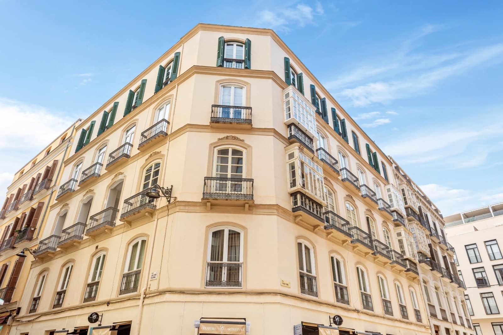 Apartamento de 4 habitaciones en Málaga ciudad en venta - 990.000 € (Ref: 9895459)