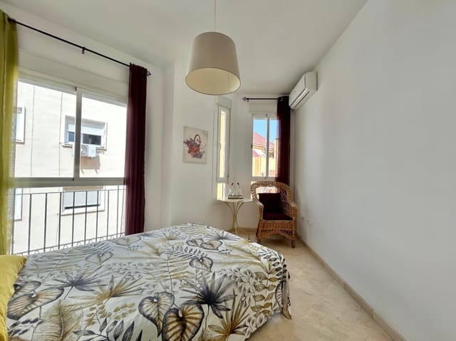 2 bedroom Apartment for sale in La Goleta, Málaga city with garage - € 375,000 (Ref: 9965837)
