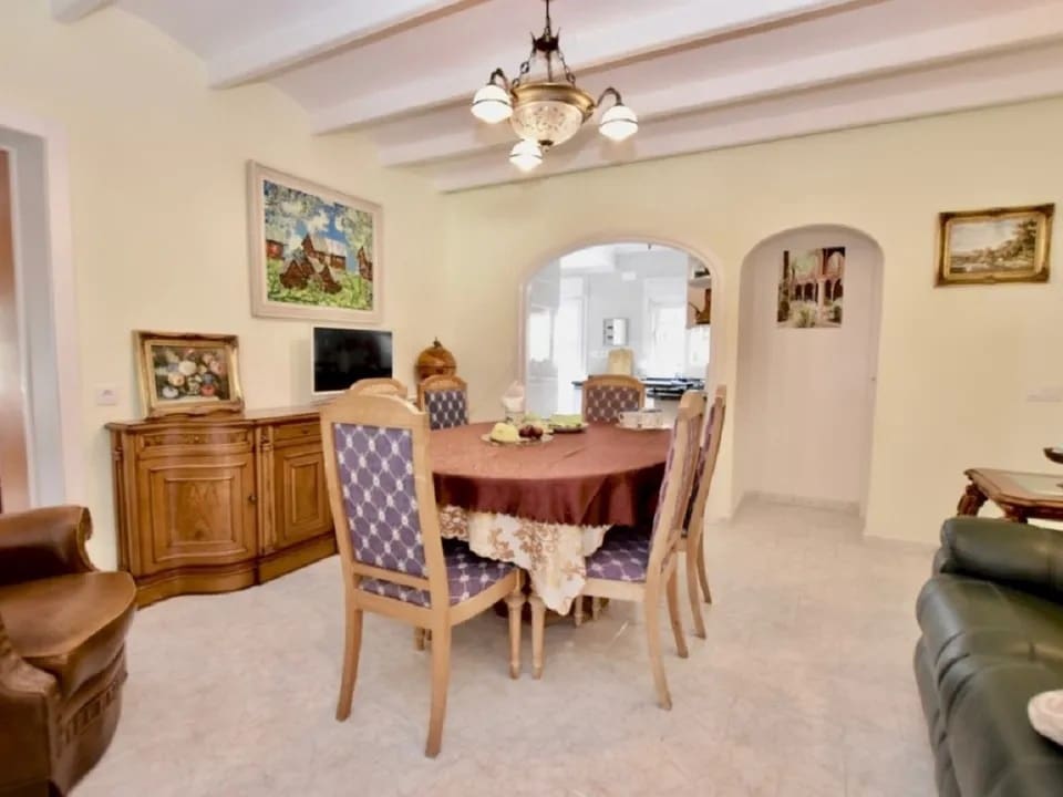 Chalet de 5 habitaciones en Javea / Xàbia en venta con piscina - 850.000 € (Ref: 7463836)