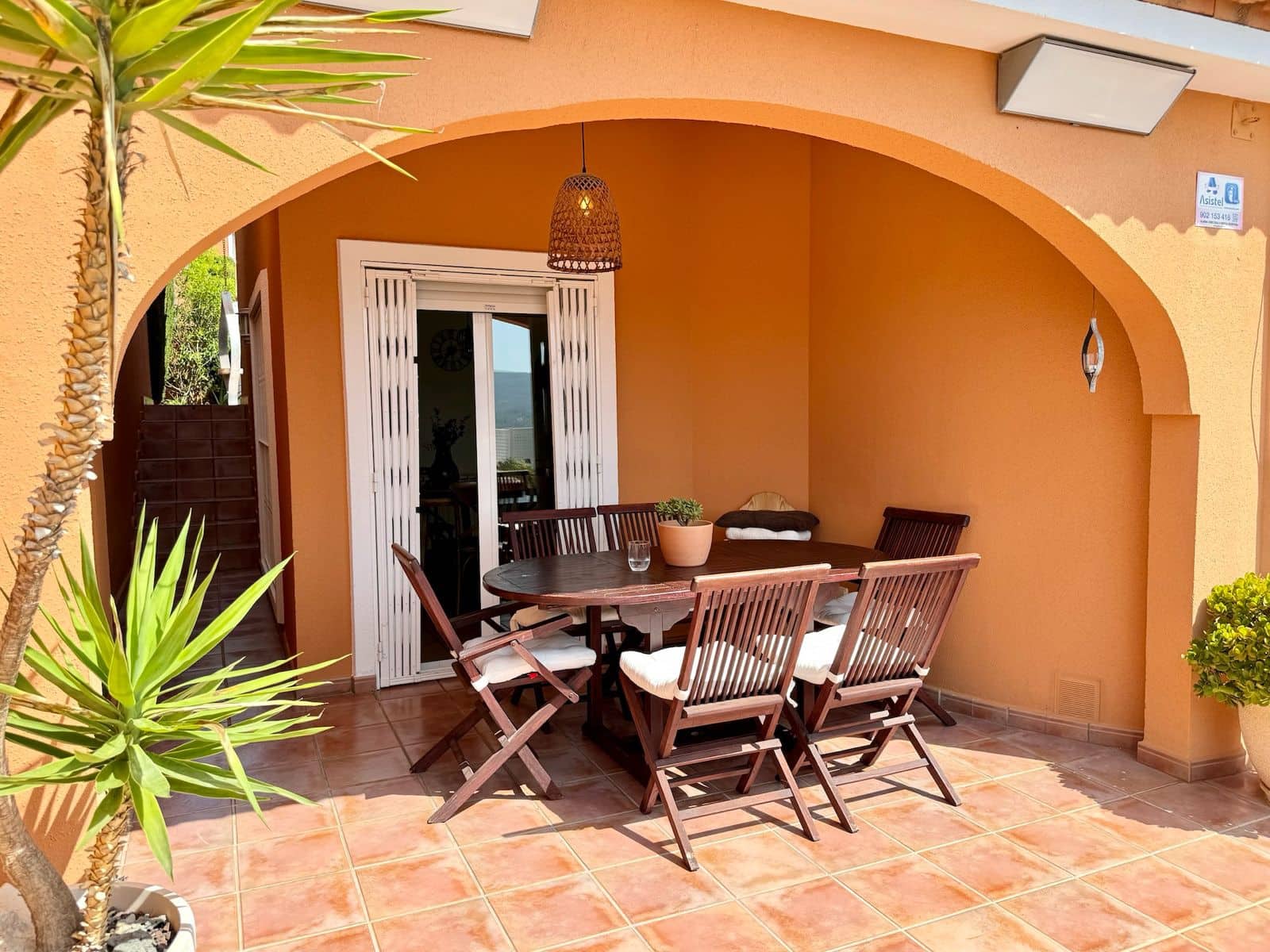 Chalet de 3 habitaciones en Pedreguer en alquiler con piscina garaje - 1.500 € (Ref: 8981758)