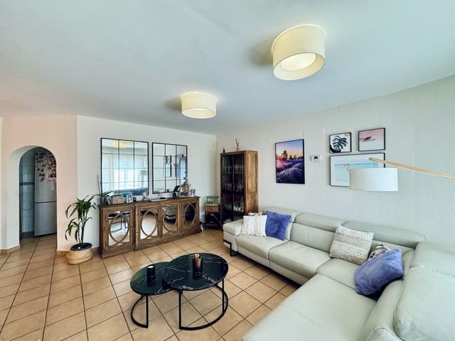 3 quarto Moradia para arrendar em Pedreguer com piscina garagem - 1 500 € (Ref: 8981758)