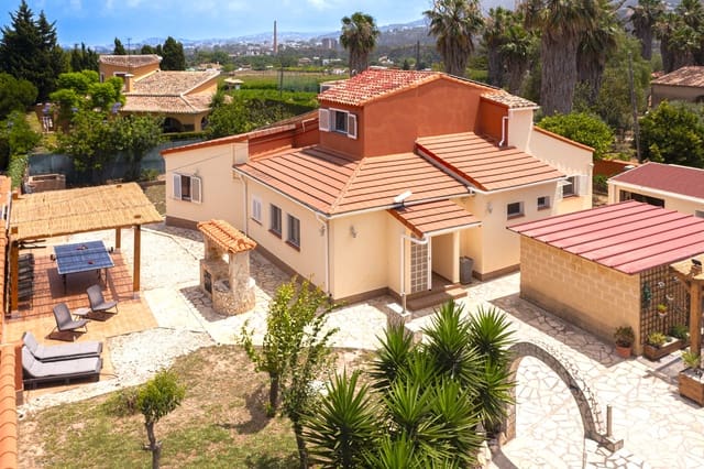 5 soverom Villa til salgs i La Xara, Dénia med svømmebasseng garasje - € 530 000 (Ref: 9103904)