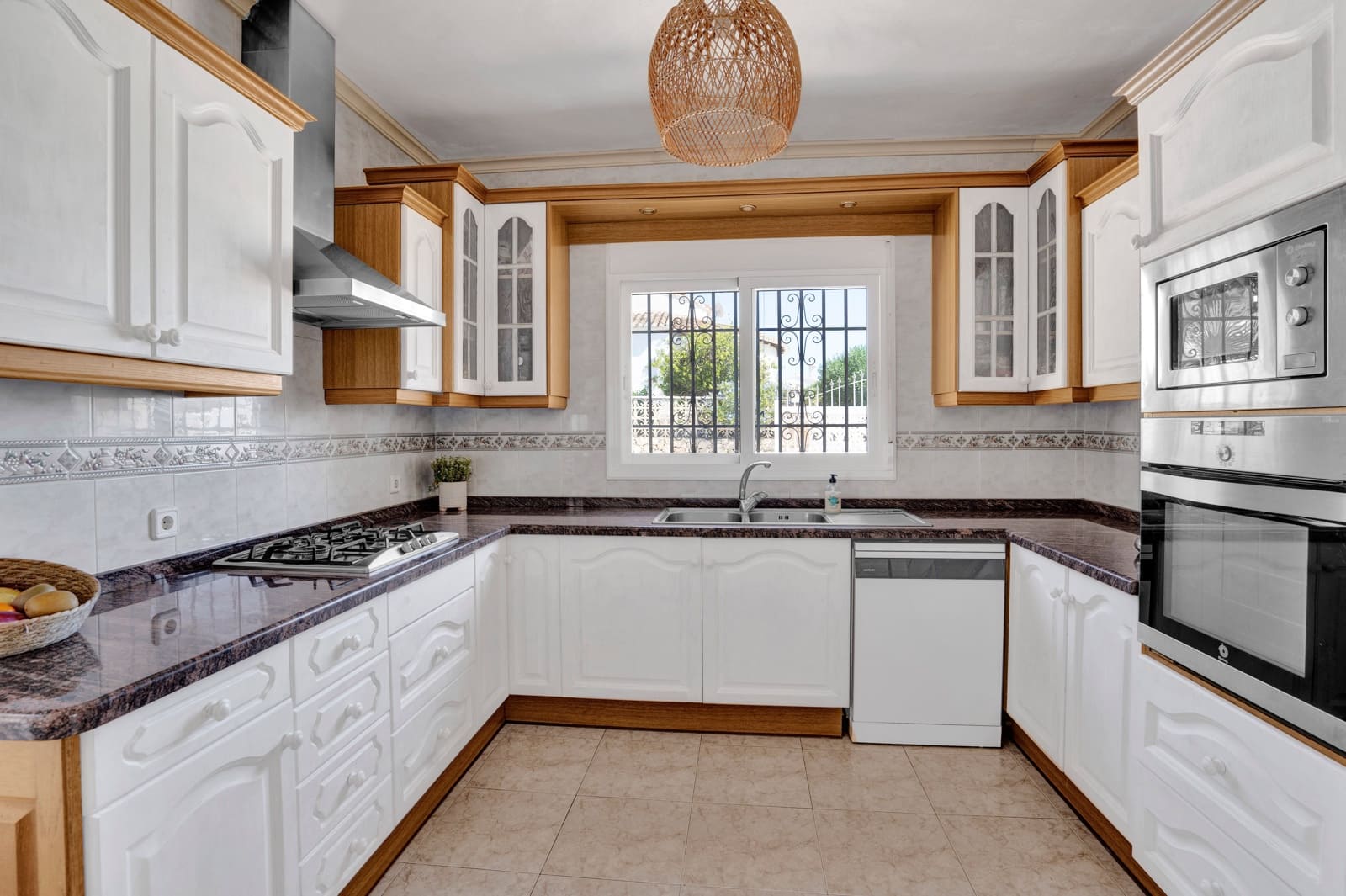 5 bedroom Villa for sale in Javea / Xabia with pool garage - € 585,000 (Ref: 9314246)