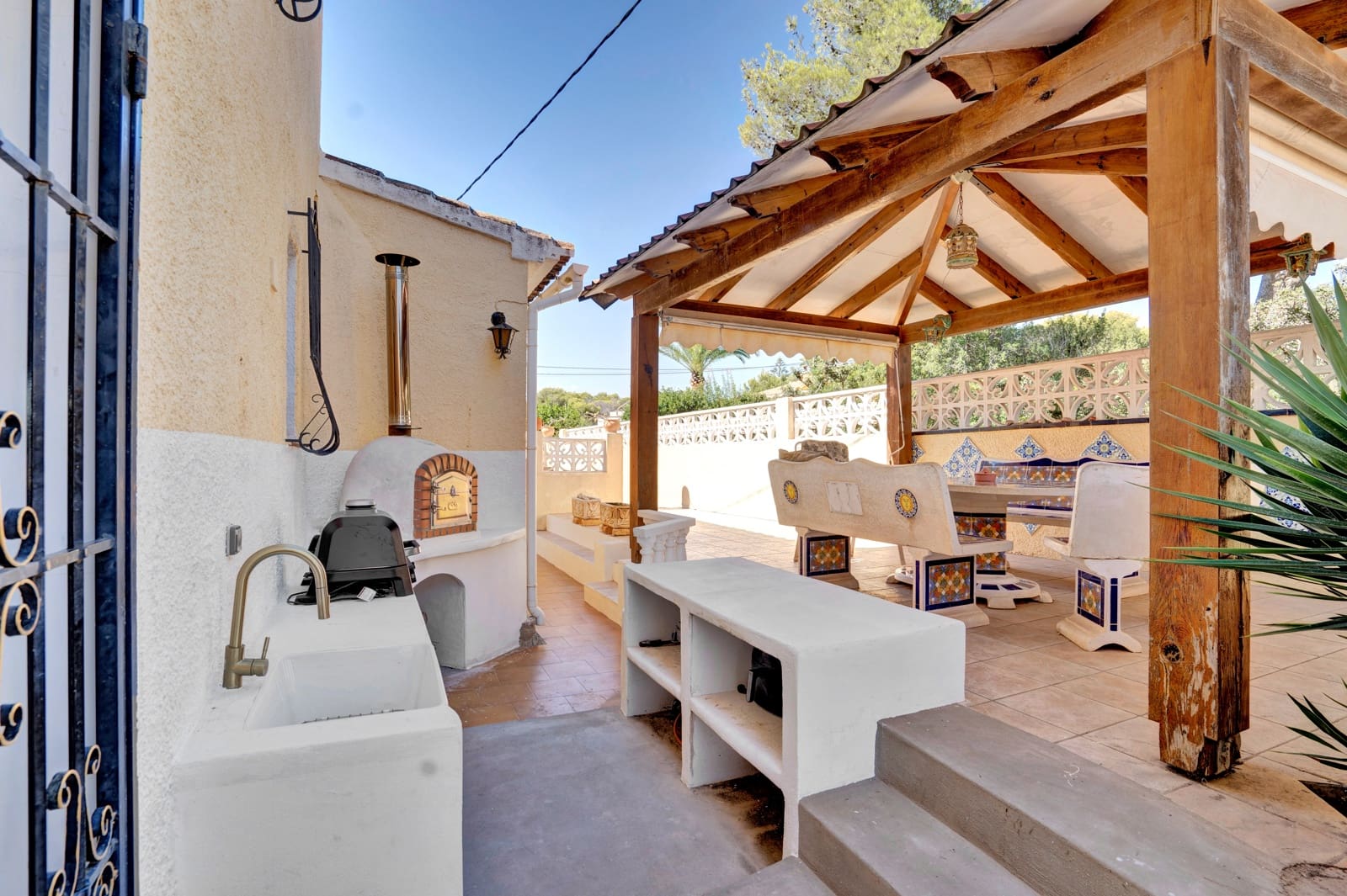 5 bedroom Villa for sale in Javea / Xabia with pool garage - € 585,000 (Ref: 9314246)