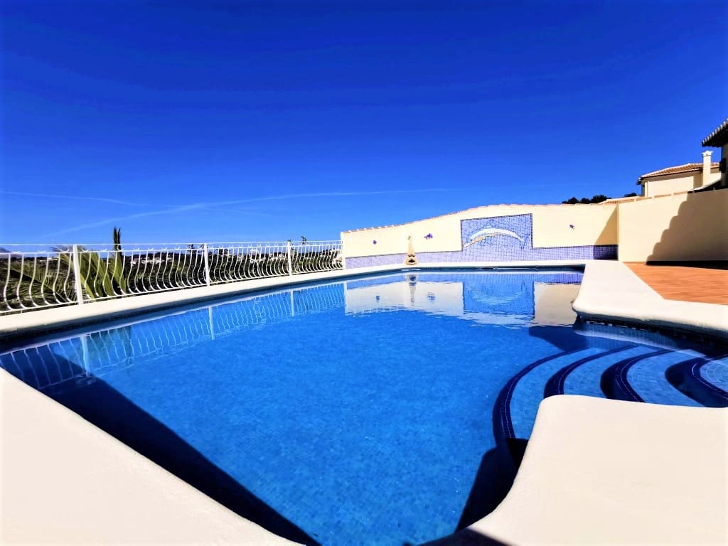 3 bedroom Villa for rent in Javea / Xabia with pool garage - € 3,000 (Ref: 9402814)