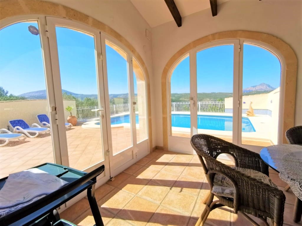 3 bedroom Villa for rent in Javea / Xabia with pool garage - € 3,000 (Ref: 9402814)