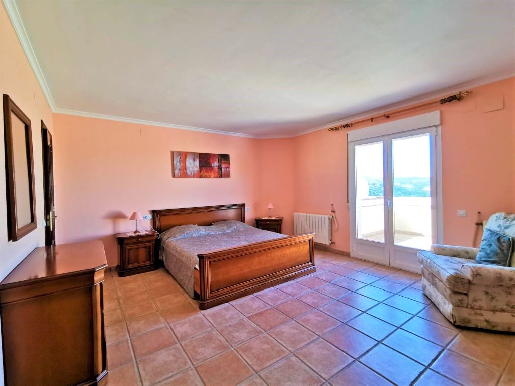 3 bedroom Villa for rent in Javea / Xabia with pool garage - € 3,000 (Ref: 9402814)