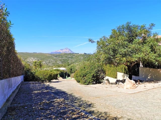 3 bedroom Villa for rent in Cap Martí - El Tossalet - Pinomar, Javea / Xàbia with pool garage - € 3,000 (Ref: 9402814)