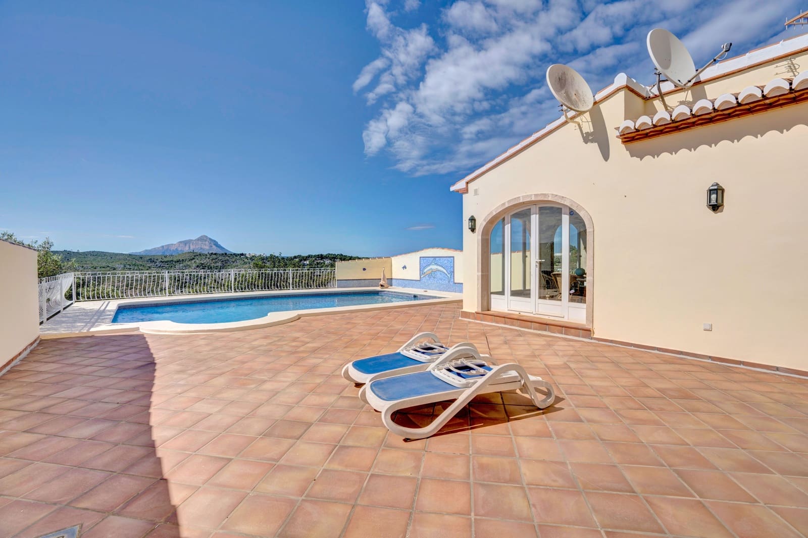 3 bedroom Villa for sale in Javea / Xabia with pool garage - € 999,000 (Ref: 9402814)