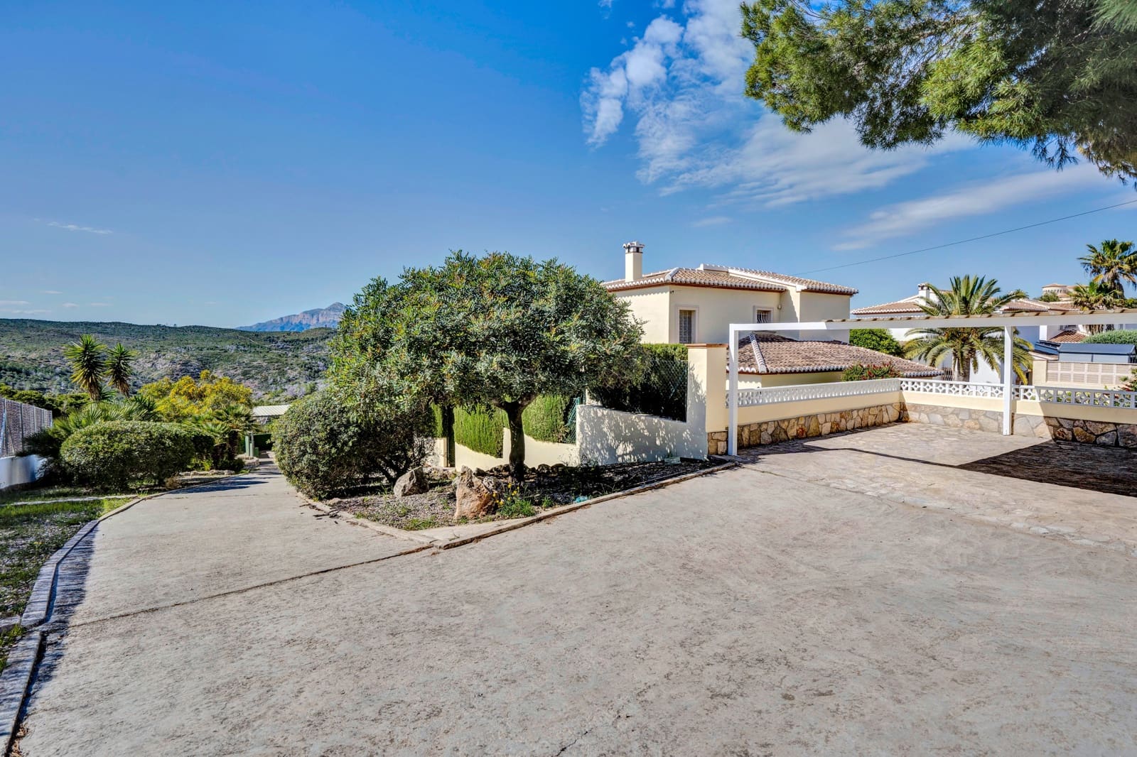 3 bedroom Villa for sale in Javea / Xabia with pool garage - € 999,000 (Ref: 9402814)
