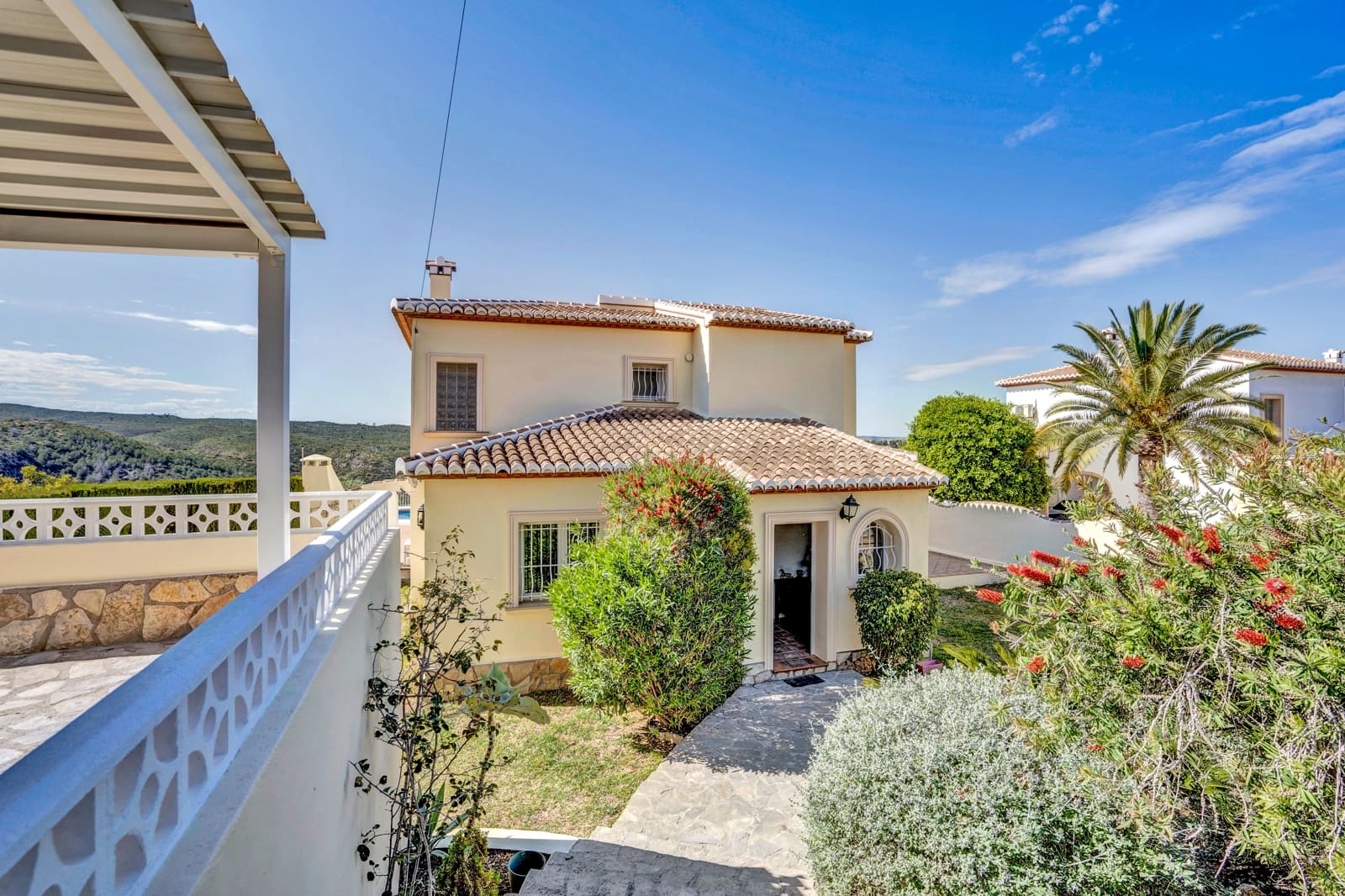 3 bedroom Villa for sale in Javea / Xabia with pool garage - € 999,000 (Ref: 9402814)