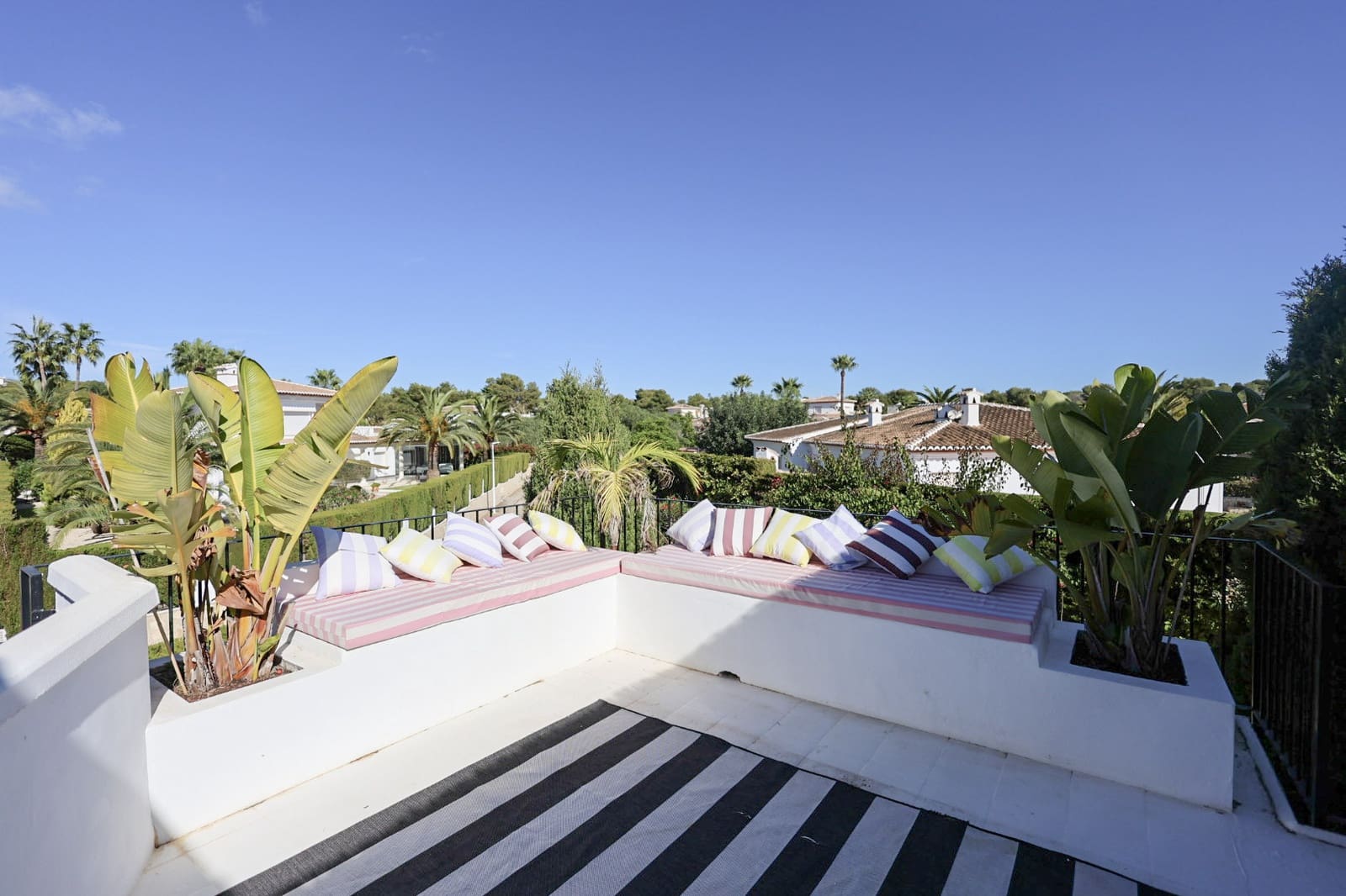 5 bedroom Villa for sale in Javea / Xabia with pool garage - € 975,000 (Ref: 9402821)