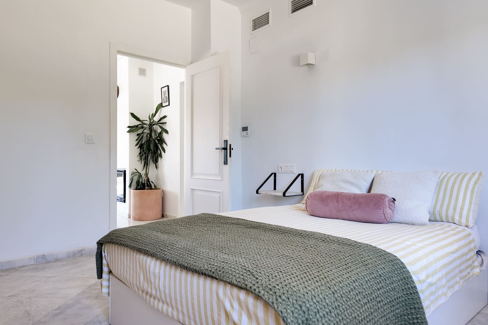 5 bedroom Villa for sale in Javea / Xabia with pool garage - € 975,000 (Ref: 9402821)