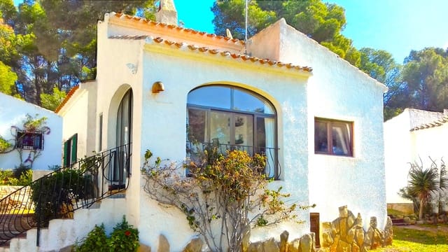 2 bedroom Villa for sale in Cap Martí - El Tossalet - Pinomar, Javea / Xàbia with pool - € 285,000 (Ref: 9402823)