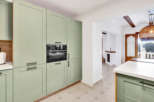 7 soveværelse Villa til salg i La Granadella  - Costa Nova, Javea / Xàbia med swimmingpool garage - € 849.000 (Ref: 9598165)