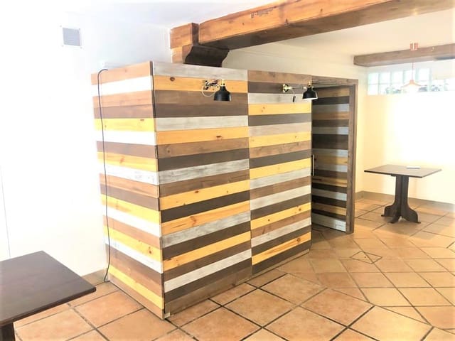 Local Commercial à louer à Centro ciudad, Javea / Xàbia - 1 300 € (Ref: 9598375)