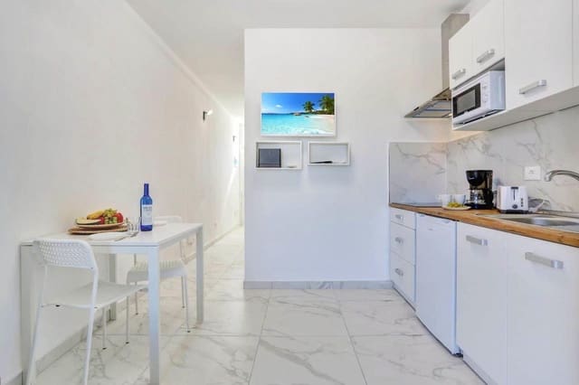 Studio till salu i Costa del Silencio, Arona med pool - 169 000 € (Ref: 10131761)