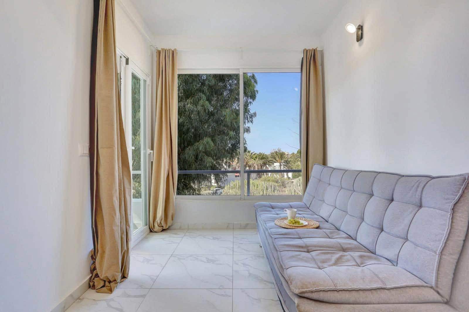 Studio for sale in Arona with pool - € 169,000 (Ref: 10131761)