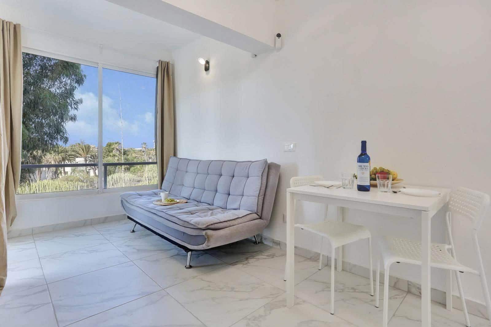 Studio for sale in Arona with pool - € 169,000 (Ref: 10131761)