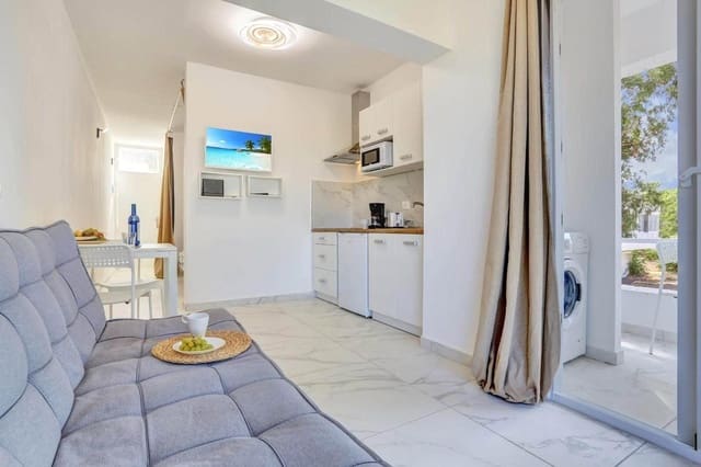 Studio till salu i Costa del Silencio, Arona med pool - 169 000 € (Ref: 10131761)