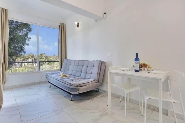 Studio till salu i Costa del Silencio, Arona med pool - 169 000 € (Ref: 10131761)