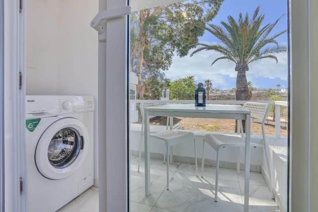 Studio till salu i Costa del Silencio, Arona med pool - 169 000 € (Ref: 10131761)
