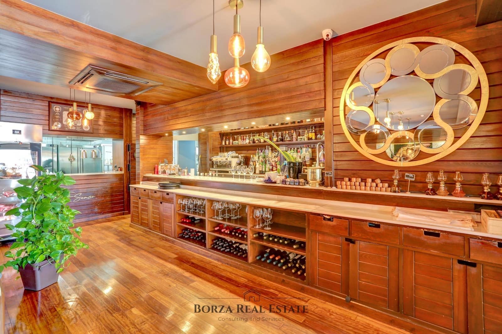 Kommersiell att hyra i Playa San Juan - 8 800 € (Ref: 10142477)