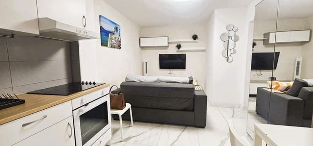2 soveværelse Studio til leje i Los Cristianos, Arona - € 1.200 (Ref: 10161597)