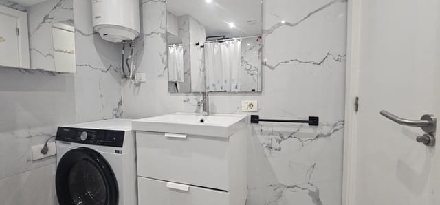 2 soveværelse Studio til leje i Los Cristianos, Arona - € 1.200 (Ref: 10161597)