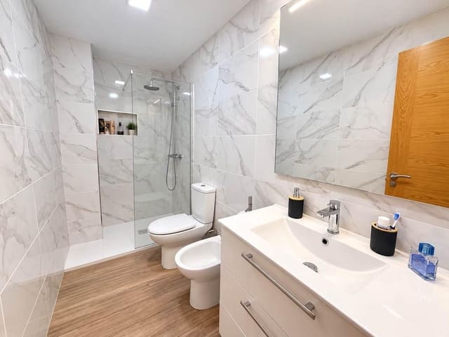 2 makuuhuone Huoneisto vuokrattavana paikassa Playa San Juan, Guía de Isora - 1 500 € (Ref: 10177313)