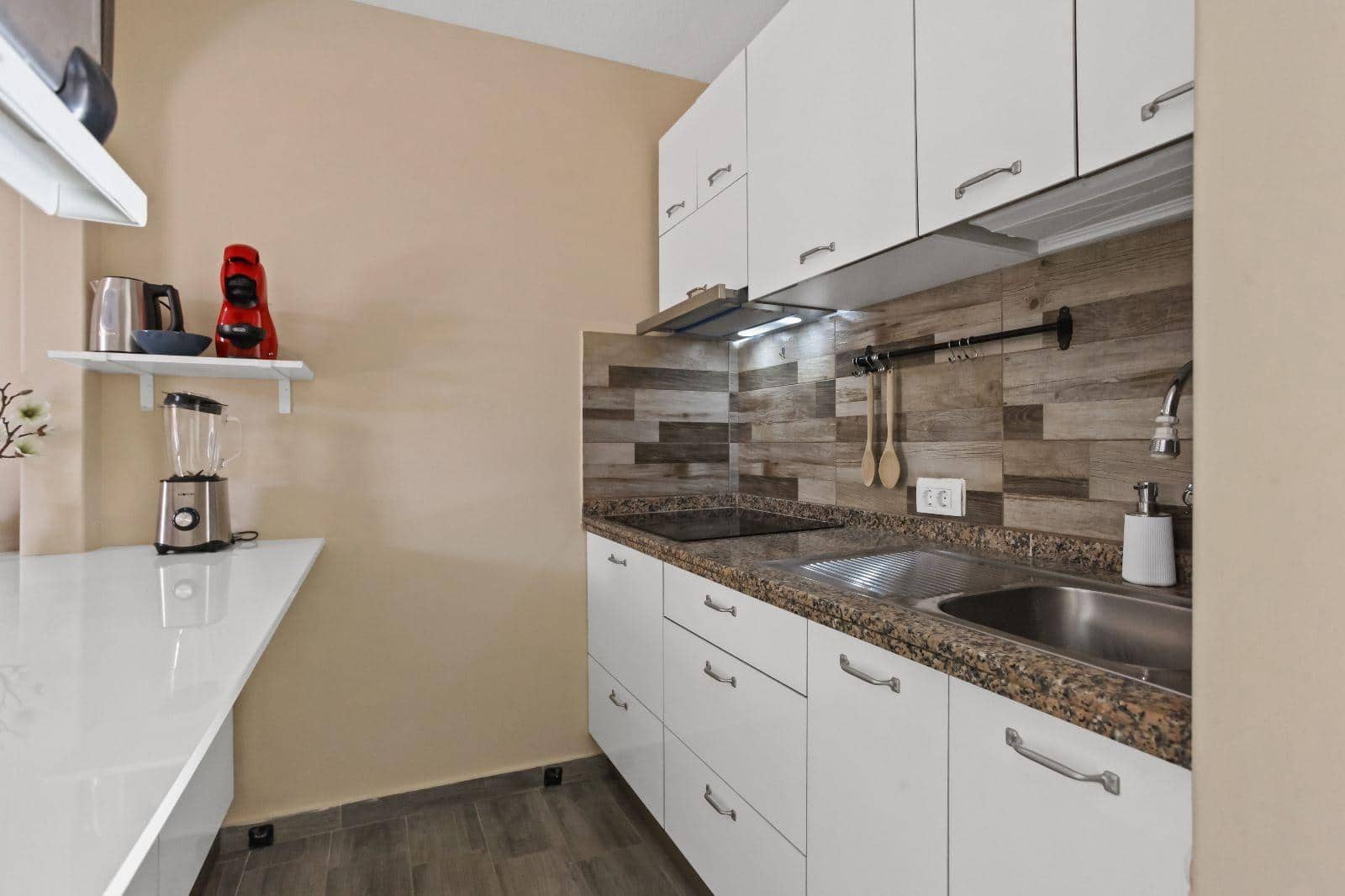 1 bedroom Apartment for sale in San Eugenio with pool - € 235,000 (Ref: 7604161)