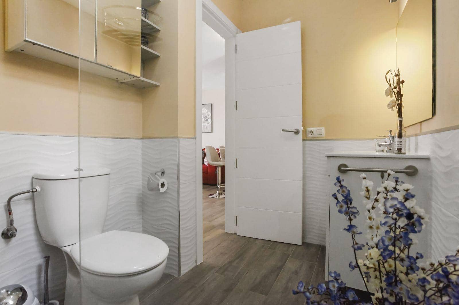 1 bedroom Apartment for sale in San Eugenio with pool - € 235,000 (Ref: 7604161)