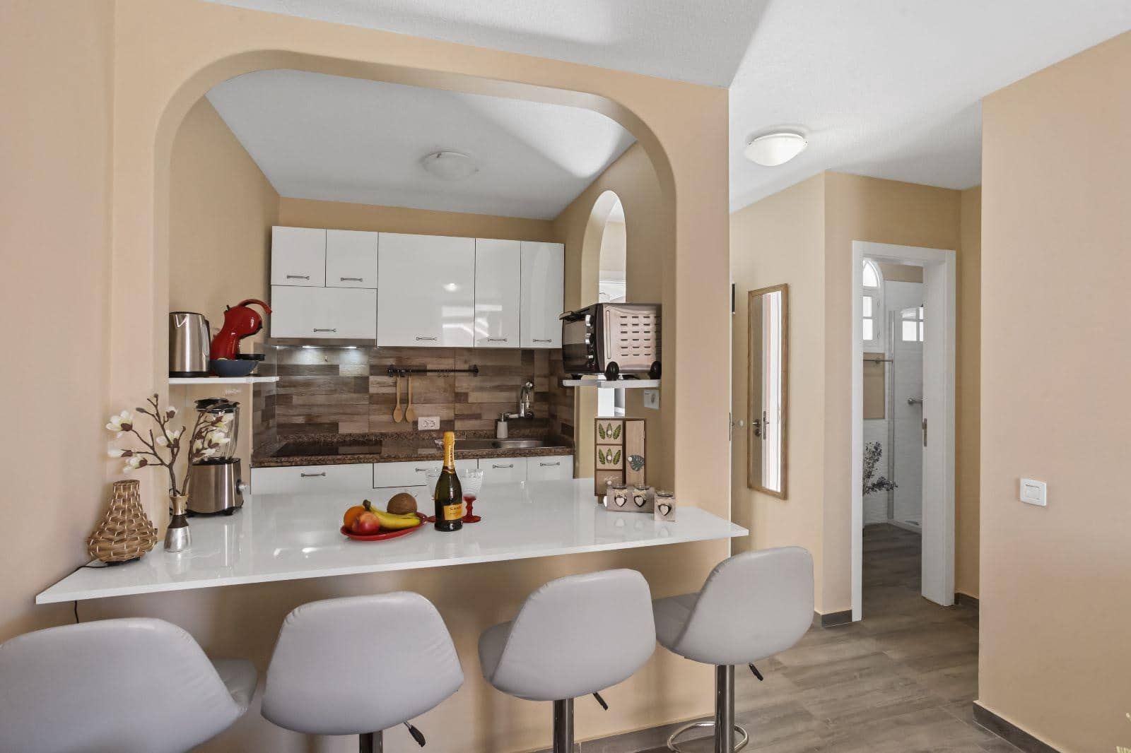 1 sovrum Lägenhet till salu i San Eugenio med pool - 219 000 € (Ref: 7604161)