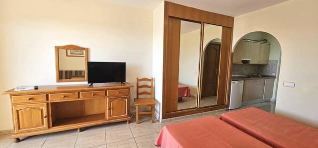 Studio te koop in Costa del Silencio, Arona met zwembad - € 157.500 (Ref: 7775655)
