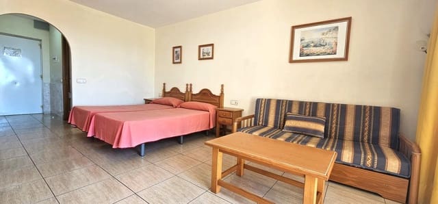 Studio te koop in Costa del Silencio, Arona met zwembad - € 157.500 (Ref: 7775655)