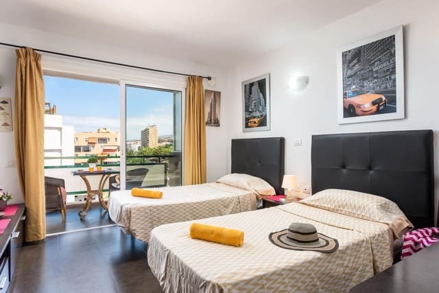 Studio te koop in Los Cristianos, Arona met zwembad - € 275.000 (Ref: 7929329)