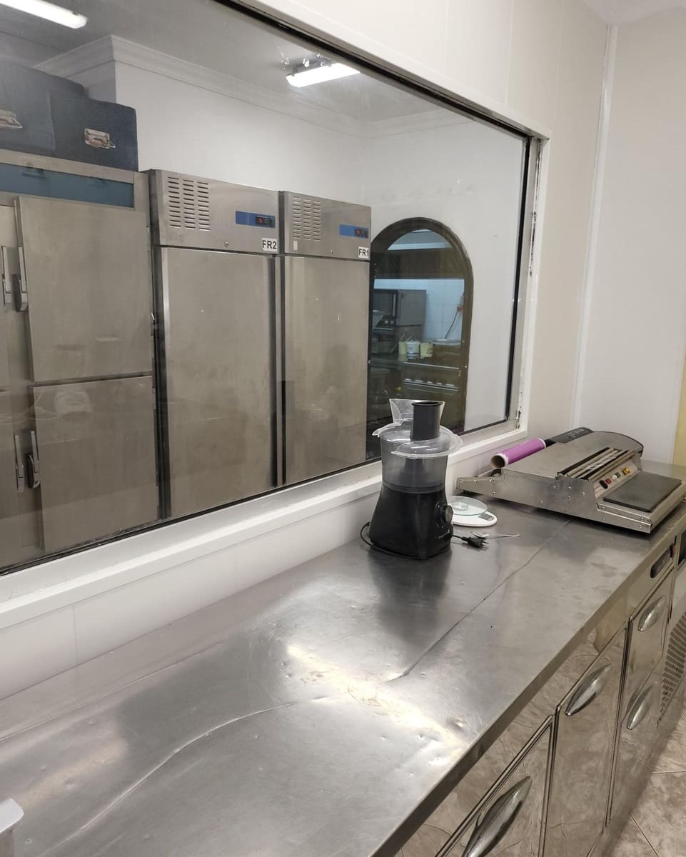 Commercieel te koop in Adeje - € 120.000 (Ref: 8010607)