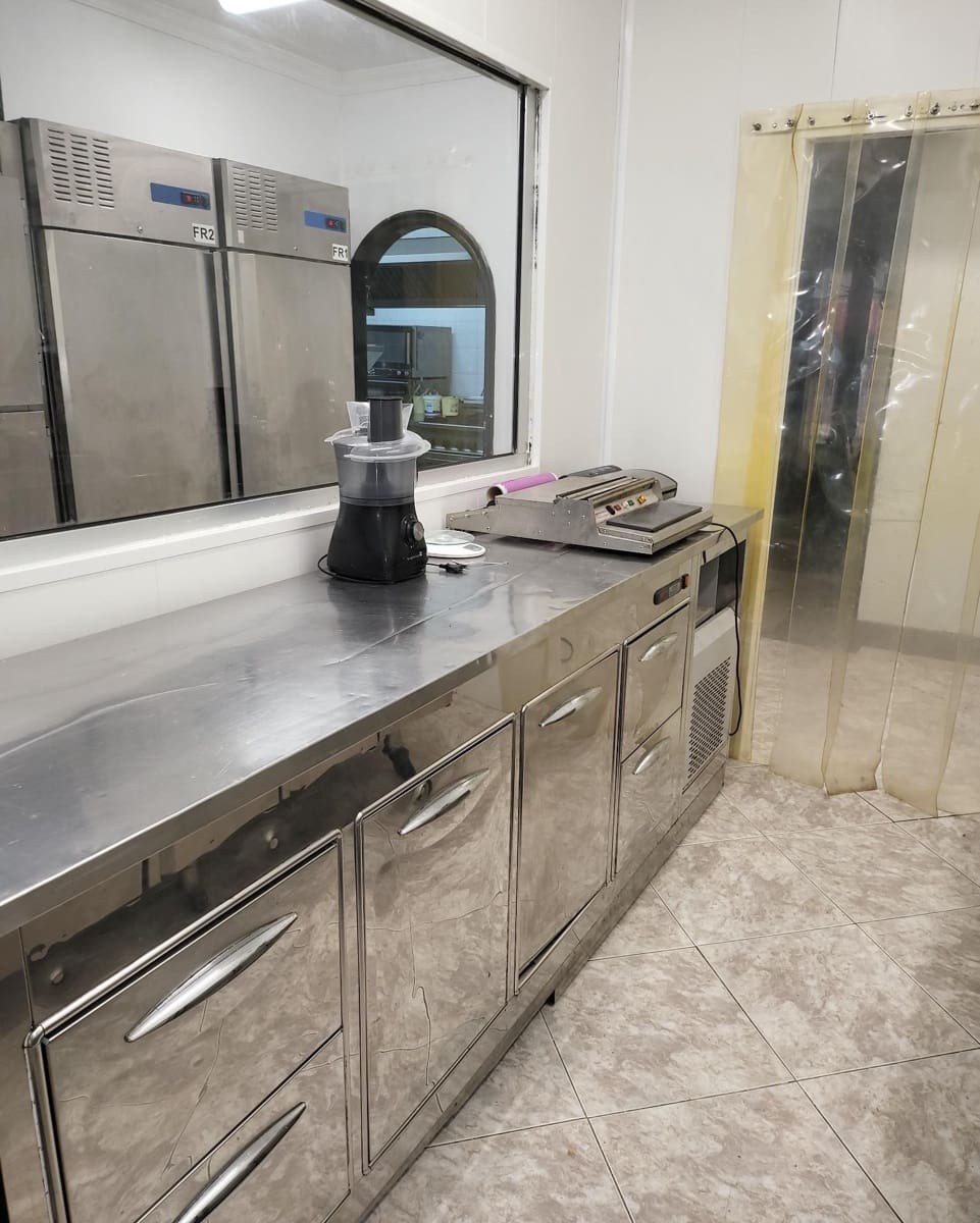 Commercieel te koop in Adeje - € 120.000 (Ref: 8010607)