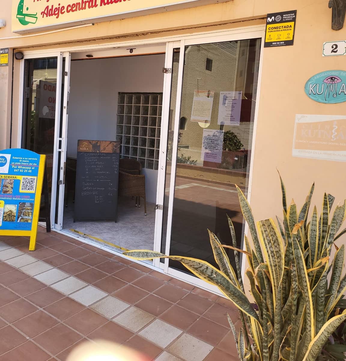 Commercieel te koop in Adeje - € 120.000 (Ref: 8010607)