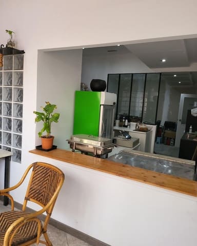 Local Comercial en Adeje en venta - 120.000 € (Ref: 8010607)