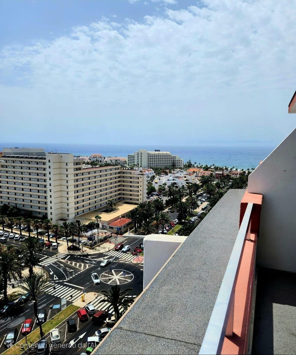 1 bedroom Penthouse for rent in Arona with pool - € 1,300 (Ref: 8117330)