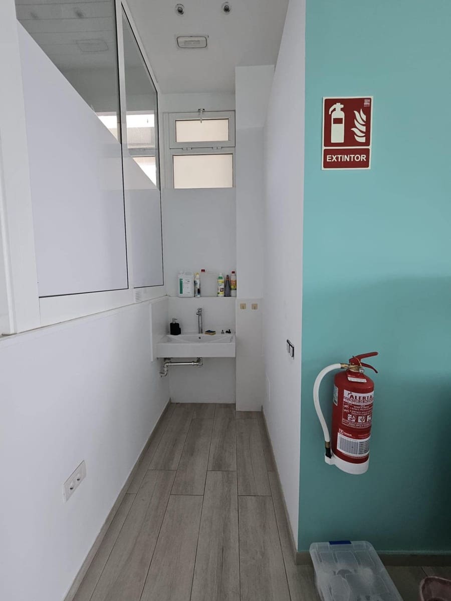 Erhverv til salg i Guargacho - € 229.000 (Ref: 8245592)