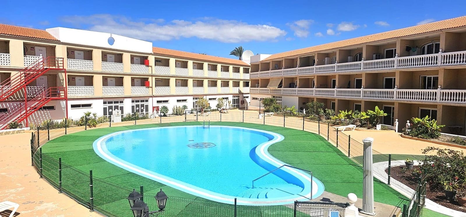 1 quarto Apartamento para venda em Costa del Silencio com piscina - 221 200 € (Ref: 8377388)