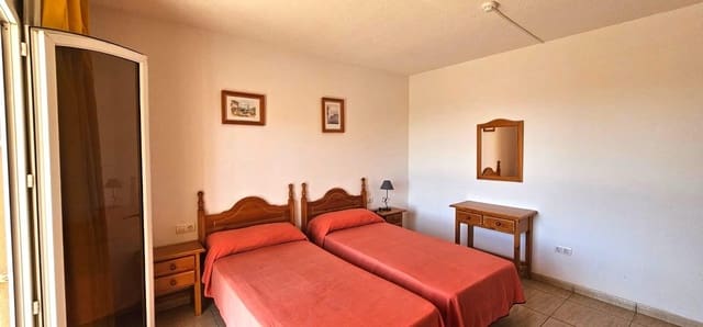 Apartamento de 1 habitación en Costa del Silencio, Arona en venta con piscina - 221.200 € (Ref: 8377388)