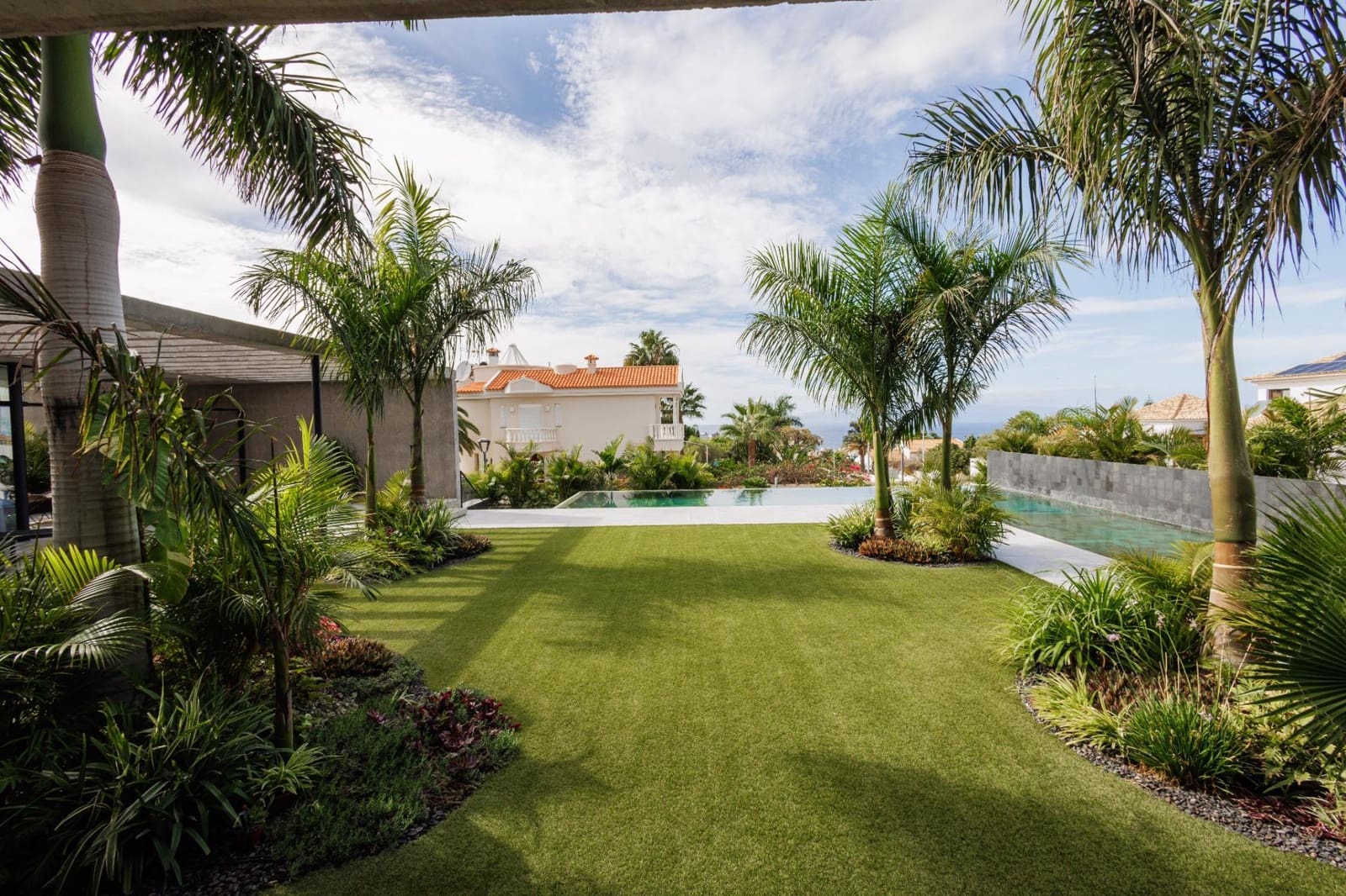 4 chambre Villa/Maison à vendre à Playa Paraiso avec piscine garage - 5 500 000 € (Ref: 8488851)