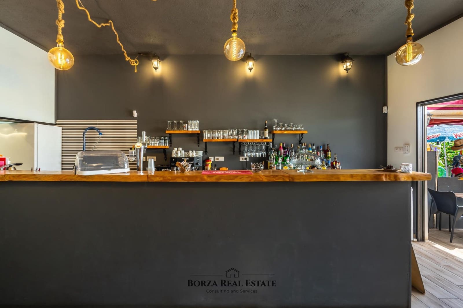 Komercyjne na sprzedaż w Los Cristianos - 64 000 € (Ref: 8529767)