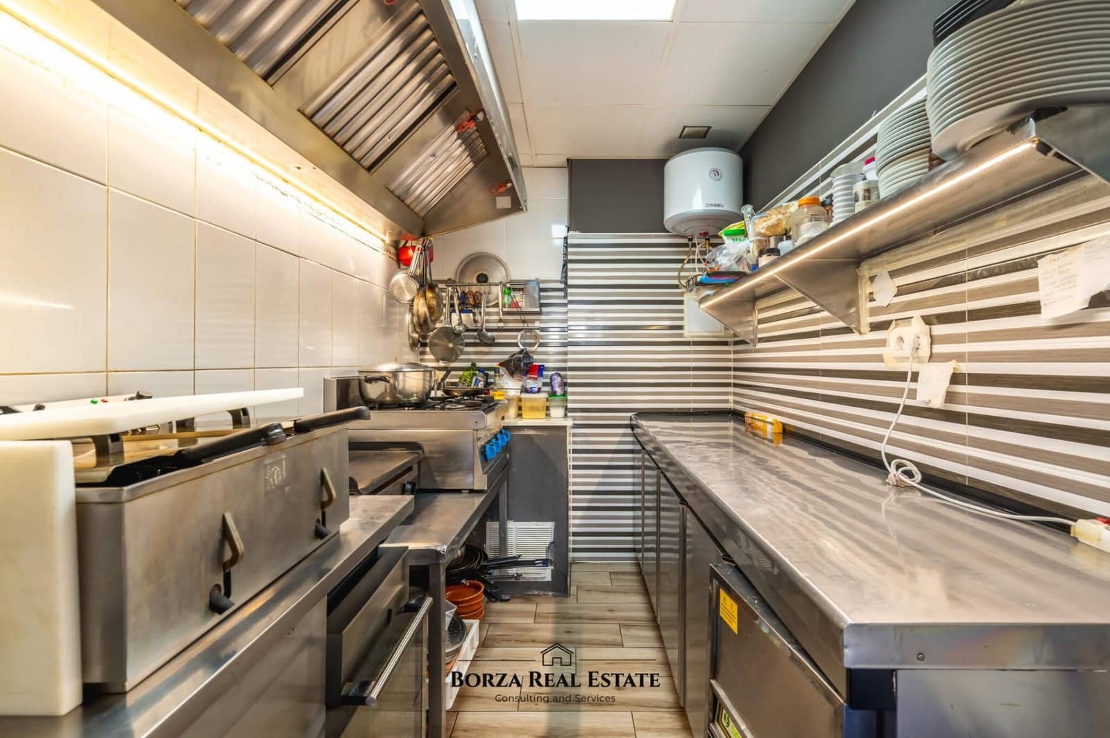 Komercyjne na sprzedaż w Los Cristianos - 64 000 € (Ref: 8529767)