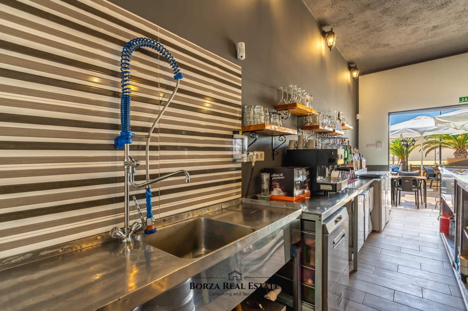 Komercyjne na sprzedaż w Los Cristianos - 64 000 € (Ref: 8529767)