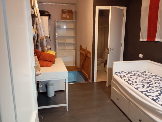 Kommersiell till salu i Los Cristianos, Arona - 168 000 € (Ref: 8572348)